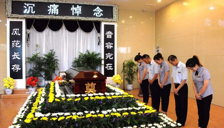 殯儀館禮廳布置